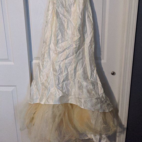 Prom Dress - Picture 2 of 2